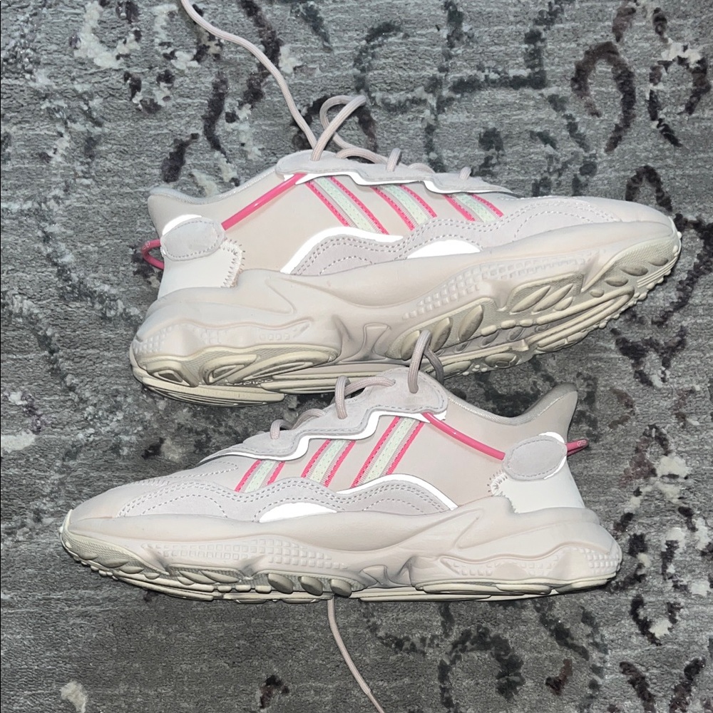 adidas White and Pink Men’s Sneakers - Picture 6 of 9